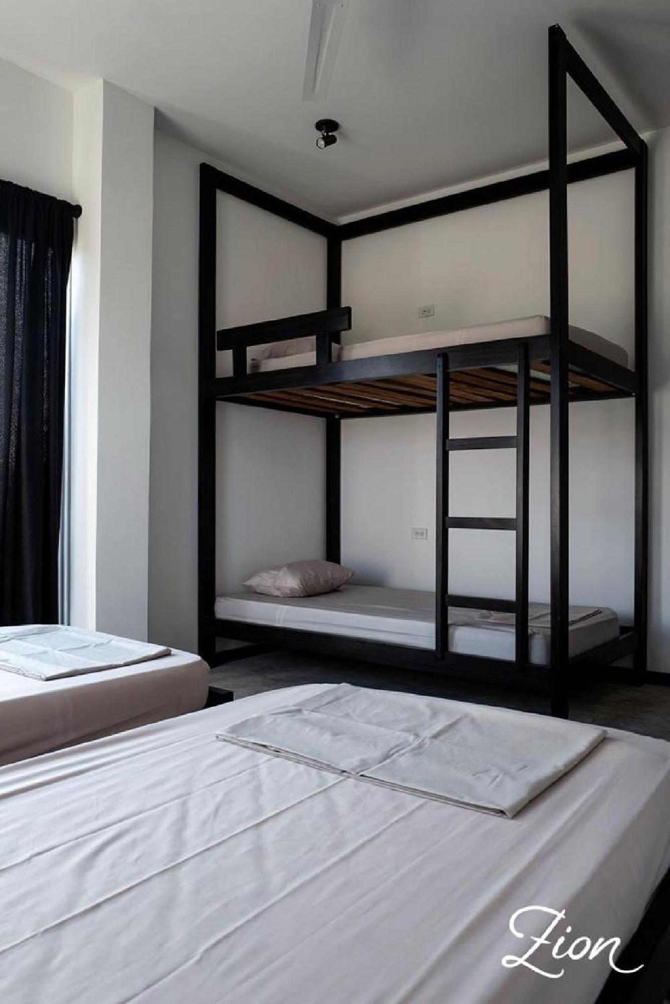 Zion House Albergue Cartagena